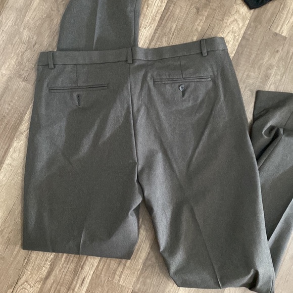 Calvin Klein slim fit, four-way stretch, dress, slacks, mint condition - Picture 4 of 4